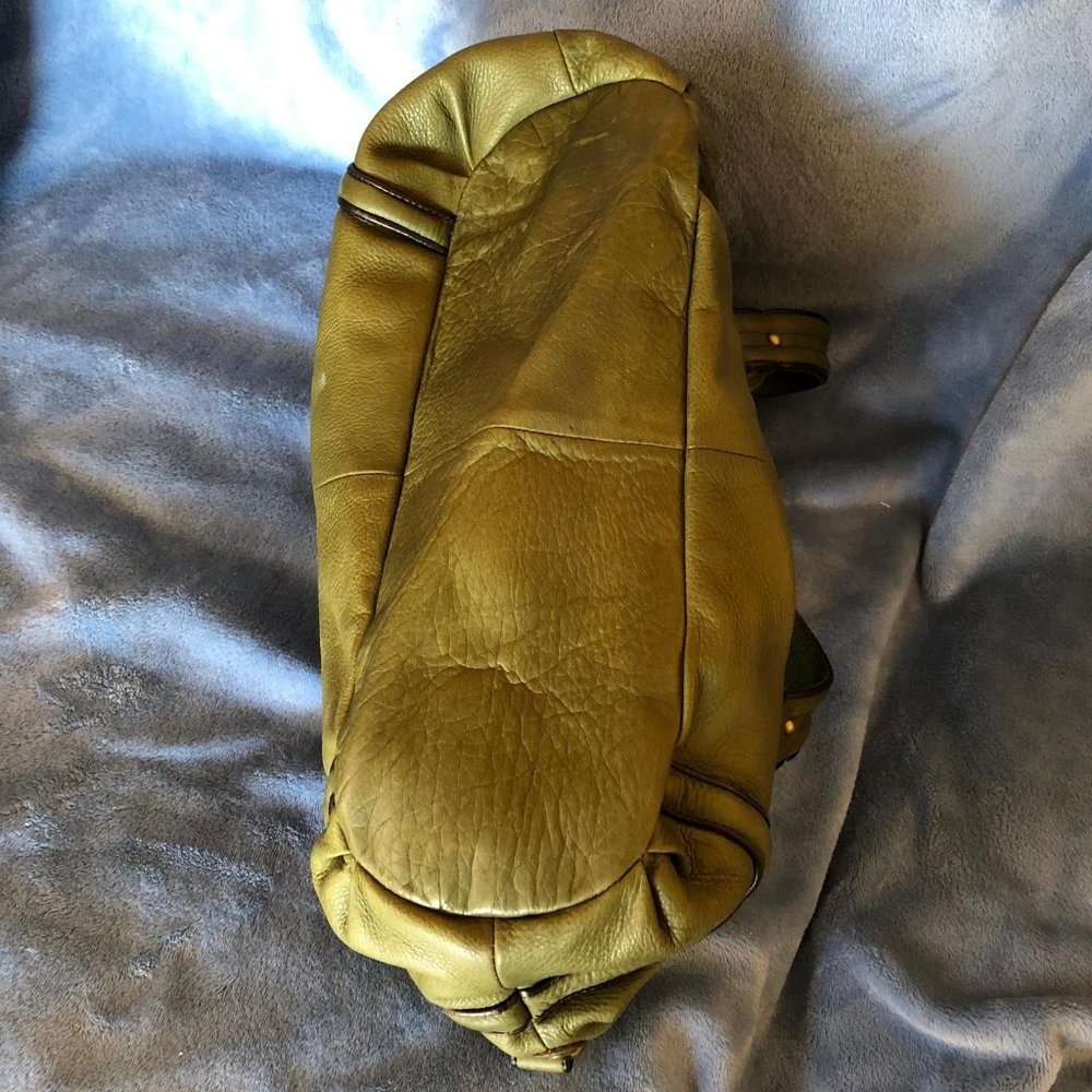 Cole Haan Olive Green Soft Pebble Leather AUTHENTIC Purse Excellent Condition - Picture 13 of 15